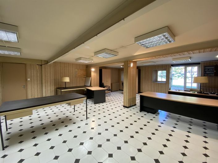 Image No.10-10 Bed House for sale