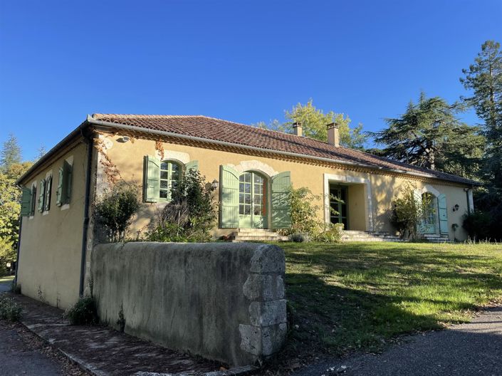 Image No.14-10 Bed House for sale