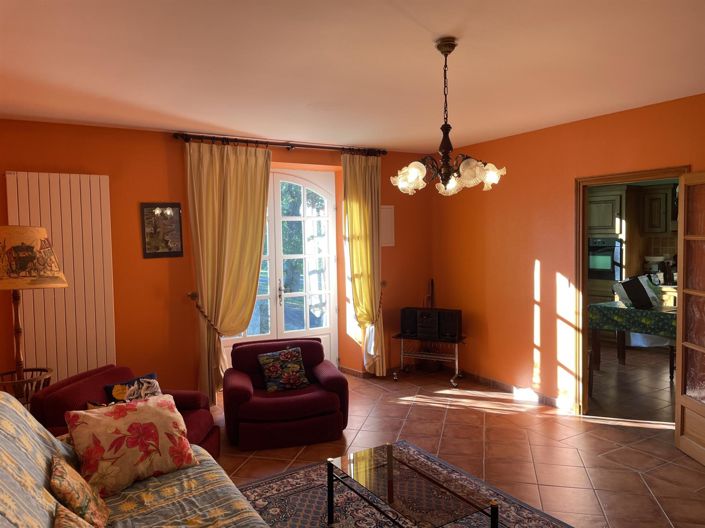 Image No.15-10 Bed House for sale