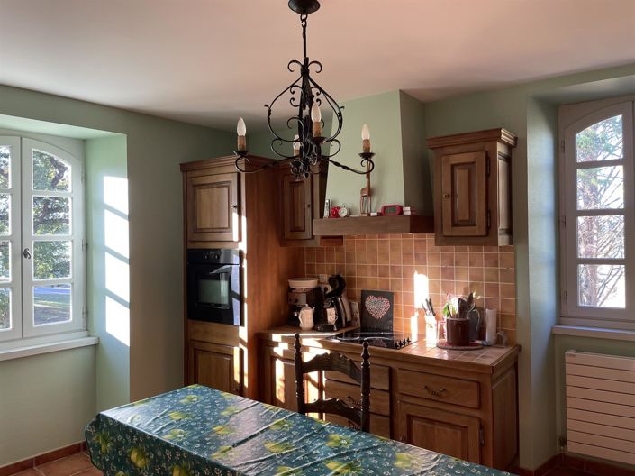 Image No.16-10 Bed House for sale