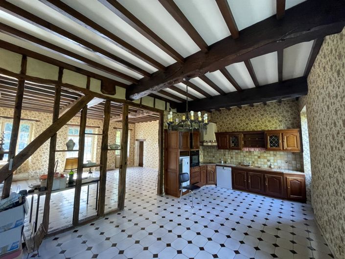 Image No.4-10 Bed House for sale