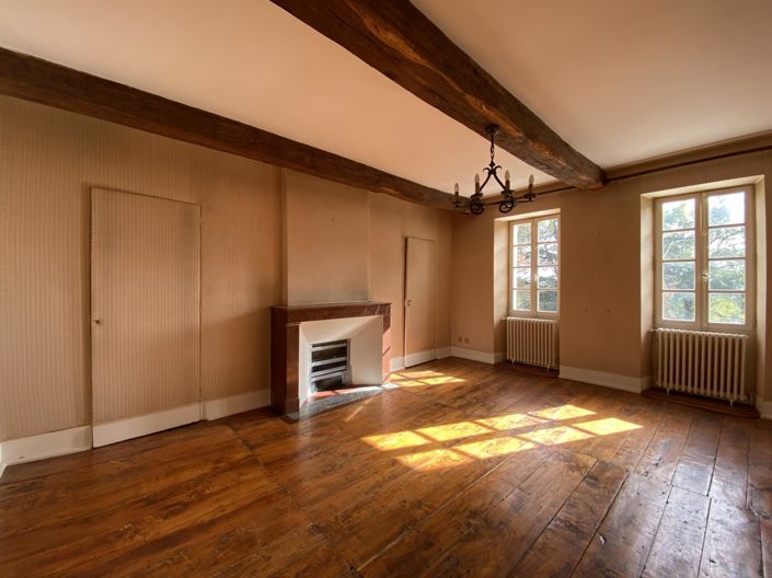 Image No.8-10 Bed House for sale