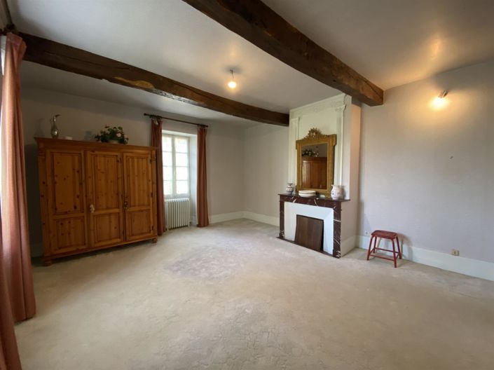 Image No.9-10 Bed House for sale