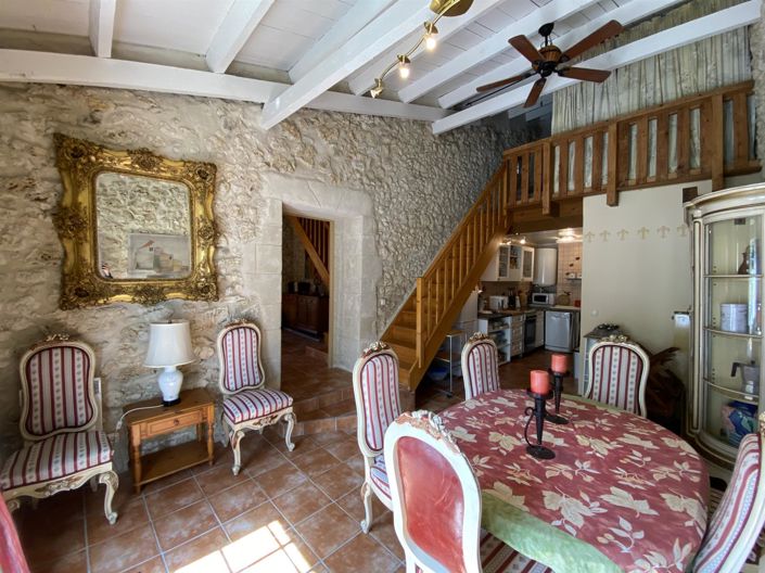 Image No.26-8 Bed House for sale