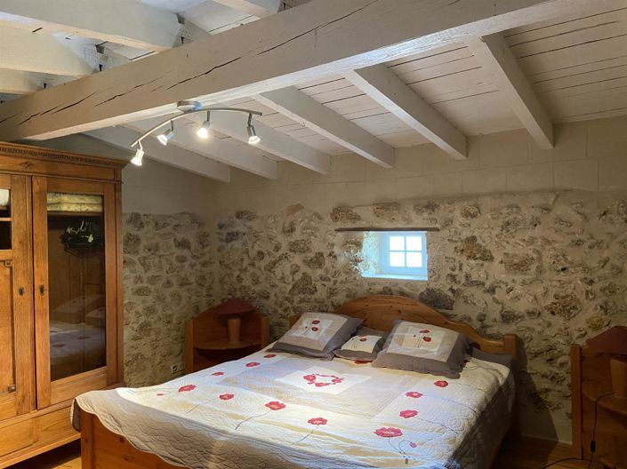 Image No.28-8 Bed House for sale