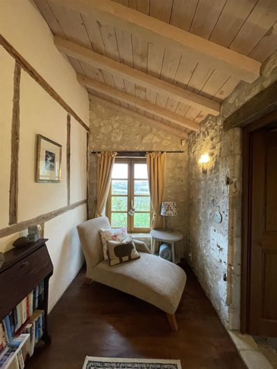 Image No.15-7 Bed House for sale