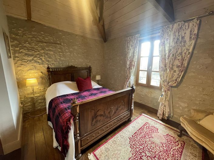 Image No.22-7 Bed House for sale