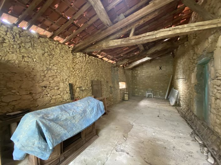 Image No.13-2 Bed House for sale