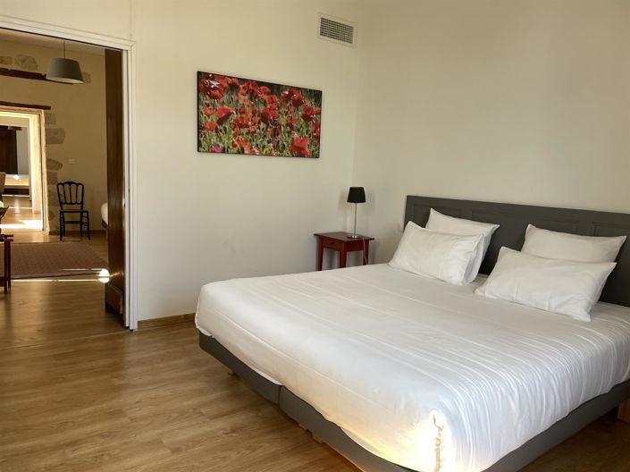 Image No.10-8 Bed House for sale