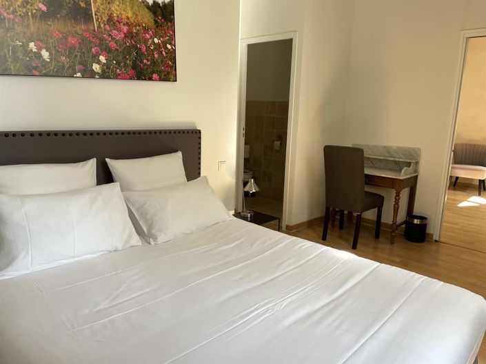 Image No.13-8 Bed House for sale