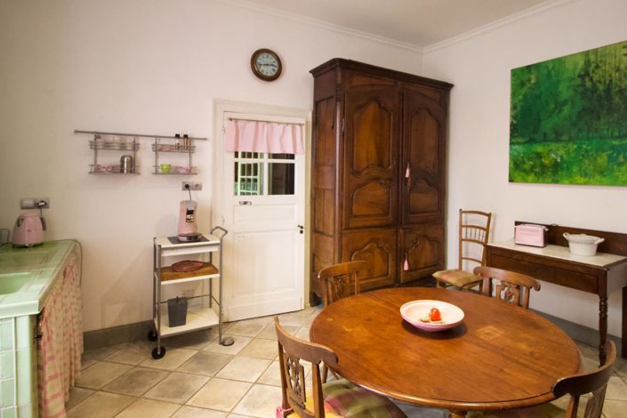 Image No.10-6 Bed House for sale