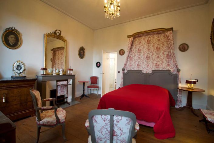 Image No.14-6 Bed House for sale