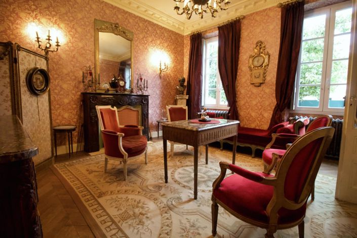 Image No.4-6 Bed House for sale