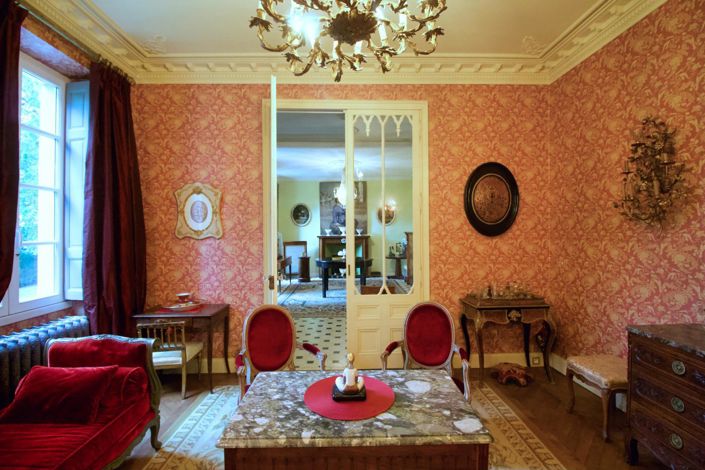 Image No.5-6 Bed House for sale