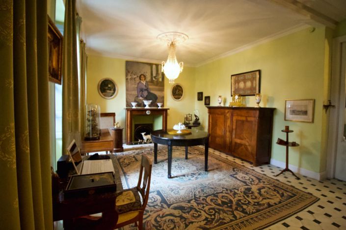 Image No.6-6 Bed House for sale