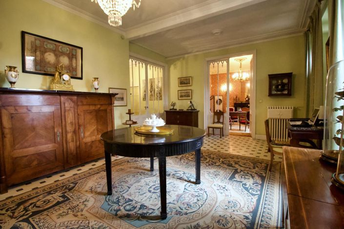 Image No.7-6 Bed House for sale