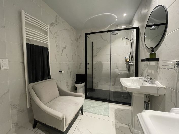 Image No.17-4 Bed House for sale