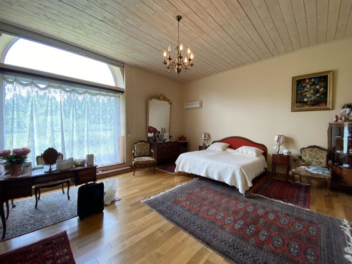 Image No.12-4 Bed House for sale