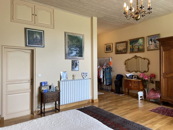 Image No.13-4 Bed House for sale