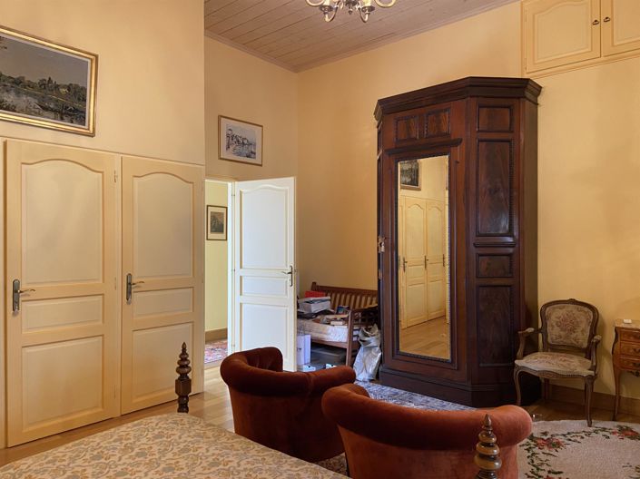 Image No.15-4 Bed House for sale