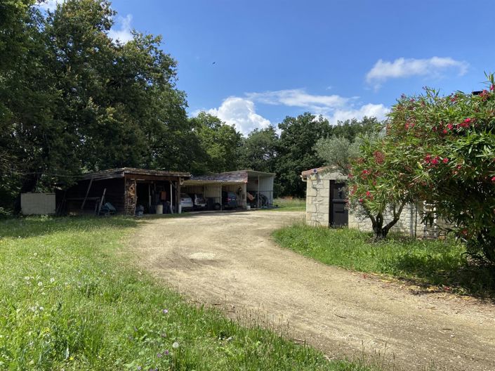 Image No.24-4 Bed House for sale