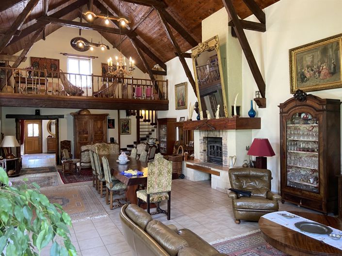 Image No.6-4 Bed House for sale