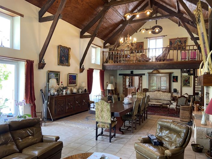 Image No.7-4 Bed House for sale