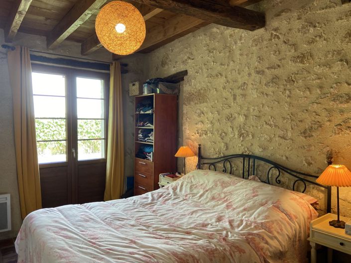 Image No.11-3 Bed House for sale