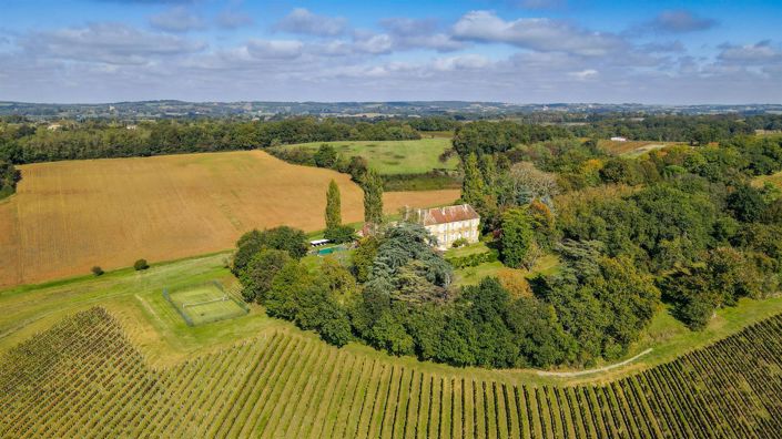 Image No.26-13 Bed Property for sale