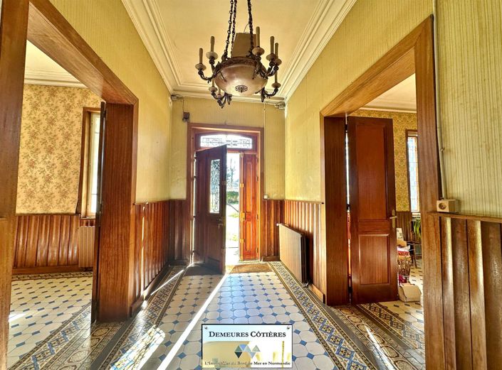 Image No.7-9 Bed House for sale