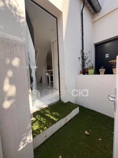 Image No.1-2 Bed House for sale