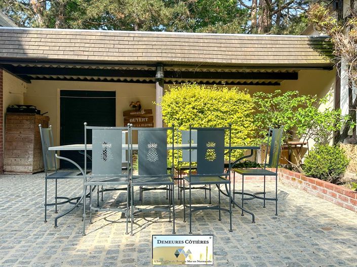 Image No.11-9 Bed House for sale