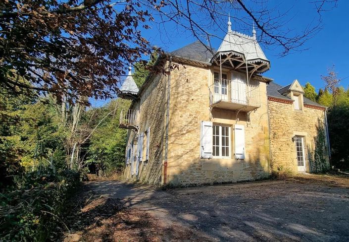 Image No.1-4 Bed House for sale