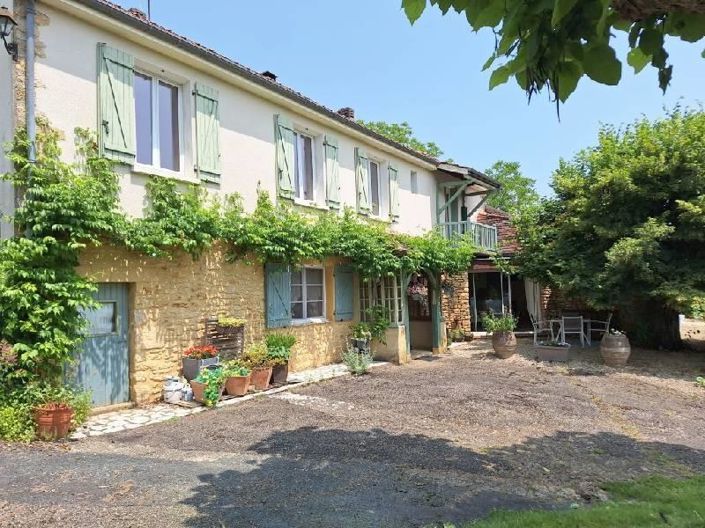 Image No.10-3 Bed House for sale