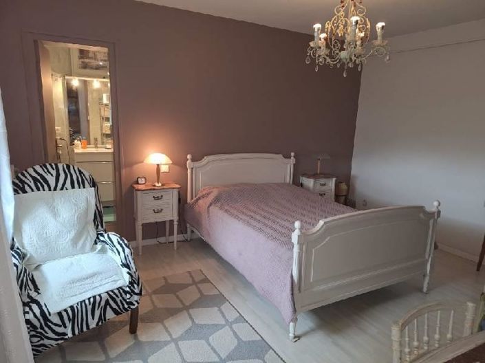 Image No.7-3 Bed House for sale