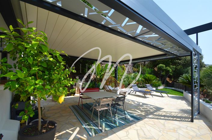 Image No.12-5 Bed House for sale