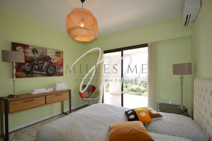 Image No.16-5 Bed House for sale