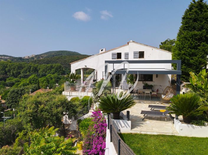 Image No.2-5 Bed House for sale