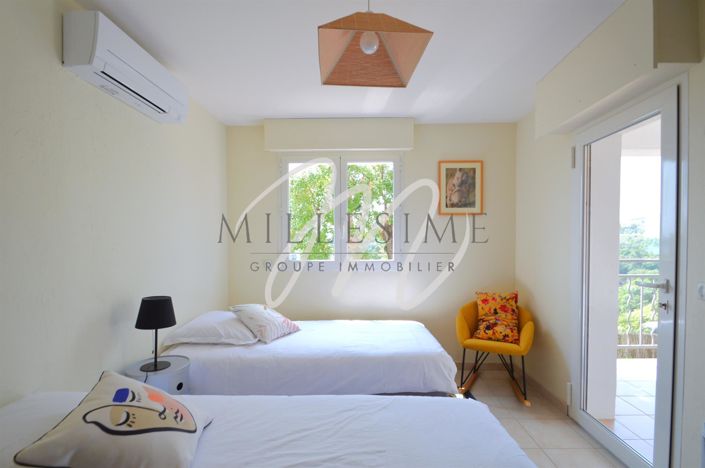 Image No.22-5 Bed House for sale