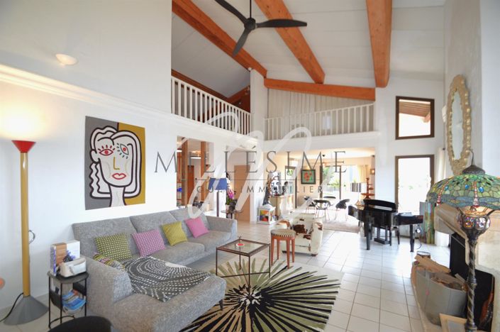 Image No.5-5 Bed House for sale