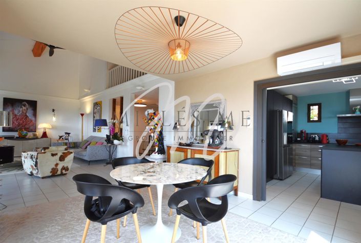 Image No.6-5 Bed House for sale