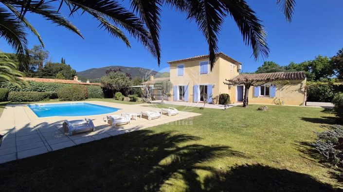 Image No.1-5 Bed House for sale