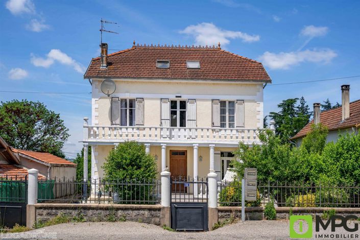 Image No.1-Maison de 4 chambres à vendre à Sainte-Livrade-sur-Lot