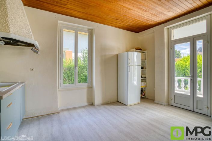 Image No.2-4 Bed House for sale