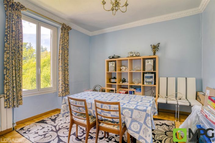 Image No.6-4 Bed House for sale