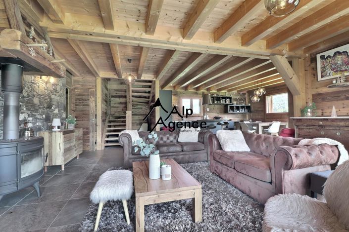 Image No.1-5 Bed House for sale