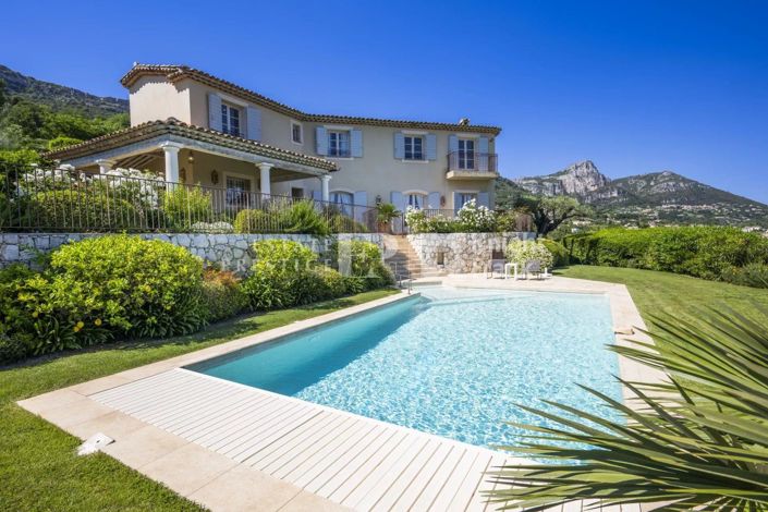 Image No.1-4 Bed House for sale