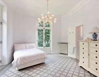 Image No.16-5 Bed House for sale