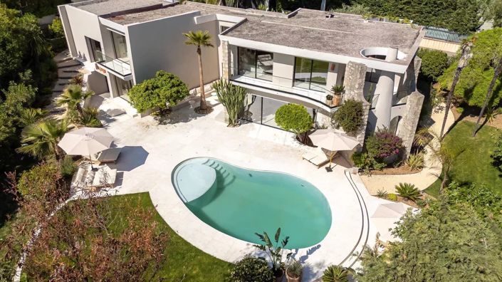 Image No.1-5 Bed House for sale