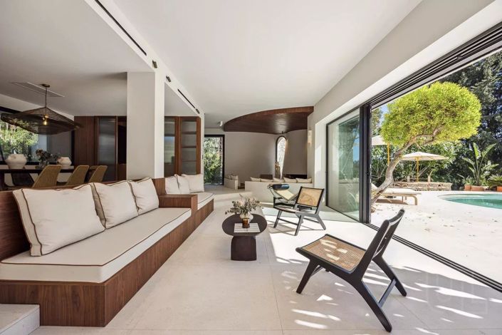 Image No.5-5 Bed House for sale